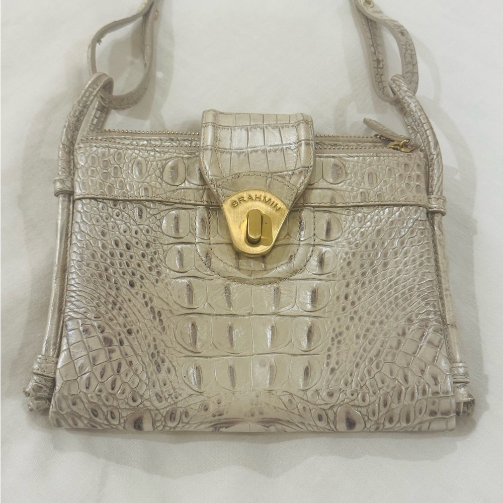 Brahmin textured leather crossbody wallet purse.